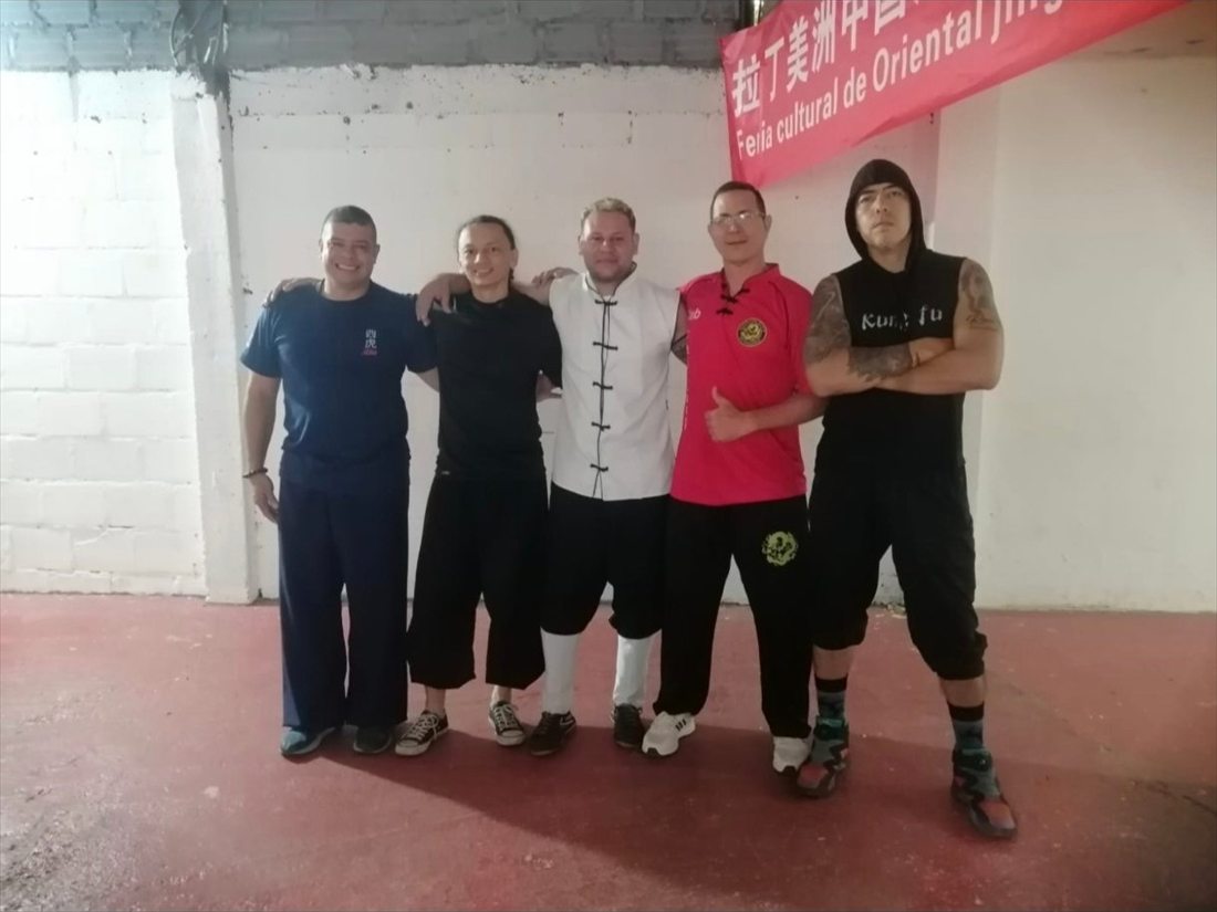 Instructores de artes marciales chinas reunidos en Medellín